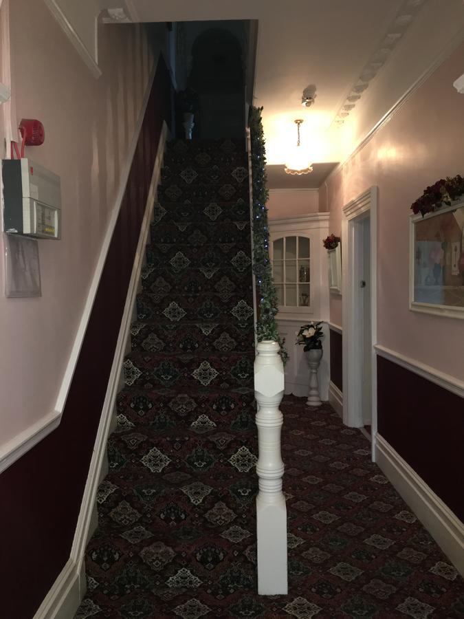 Bed and Breakfast Ellenborough House à Southampton Extérieur photo