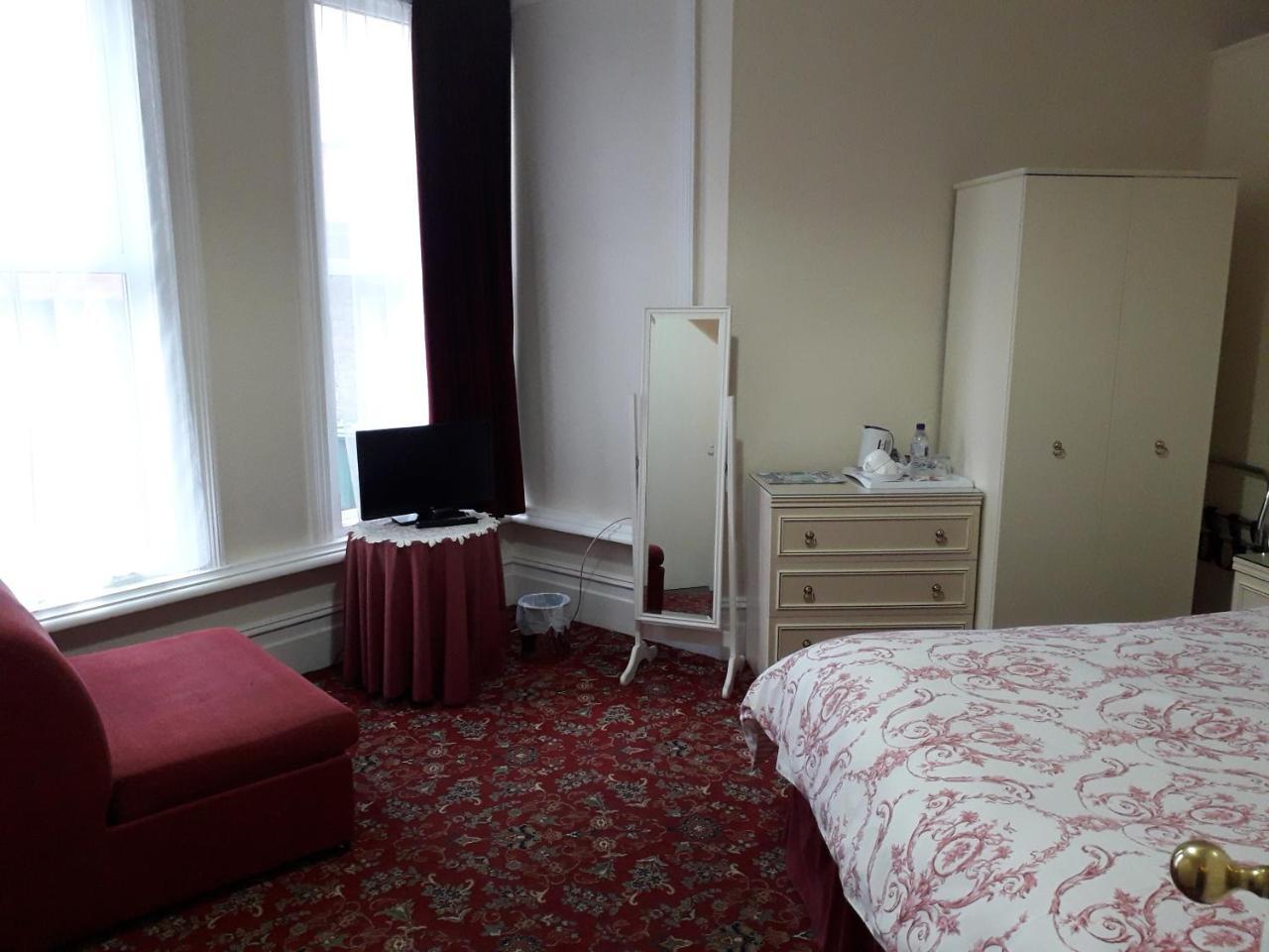 Bed and Breakfast Ellenborough House à Southampton Extérieur photo